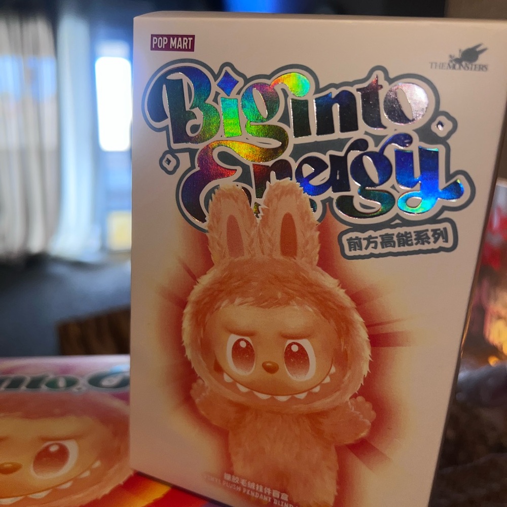 Pop Mart Biginto Energy Bunny Figure